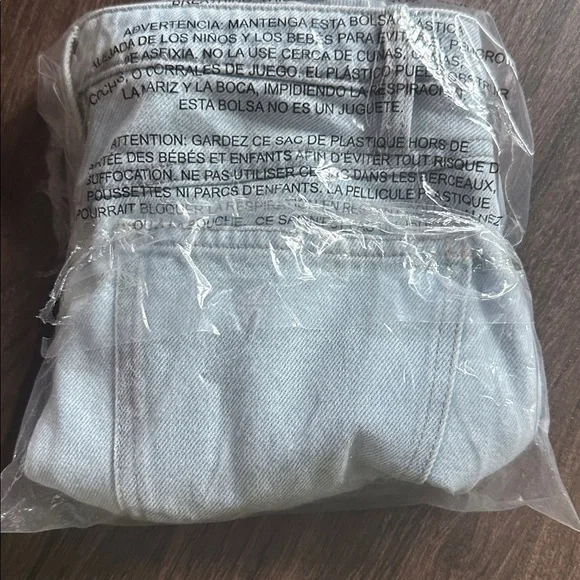 NWT! Anthro Lana Wash + Paint Splat  Pilcro Reworked Denim Mini Skirt -  🛹 - Picture 6 of 6